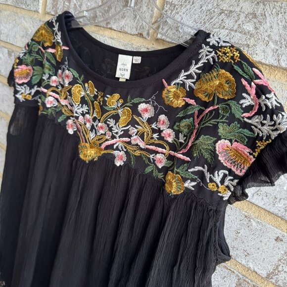 Seen Worn Kept Flowy Short Sleeve Embroidered Boho Black Blouse Women's Size S - Picture 4 of 6